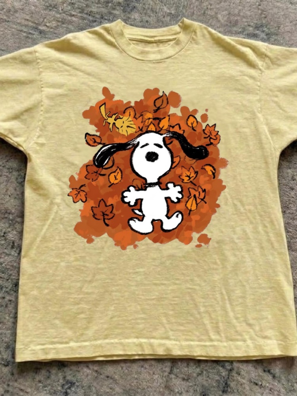 Snoopy Peanuts Autumn Leaves Fall Season Vintage Yellow T-Shirt